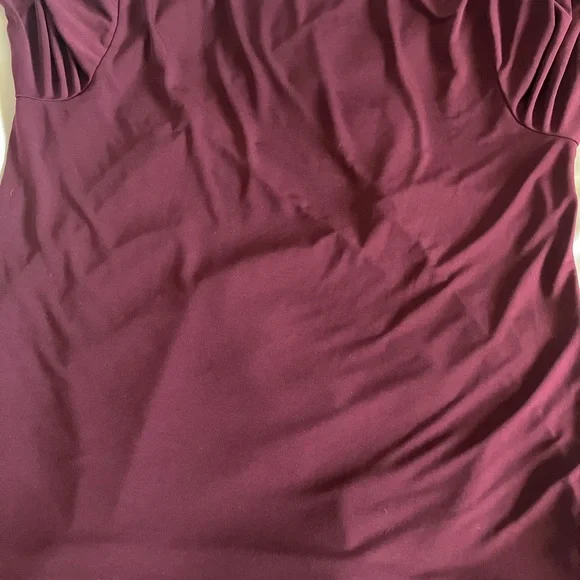 Wine-Coloured top - Picture 4 of 6